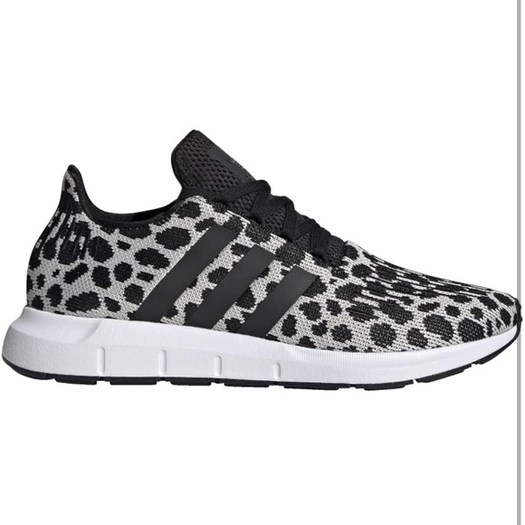 ADIDAS Swift Run Sneakers 6.5 - Picture 1 of 15